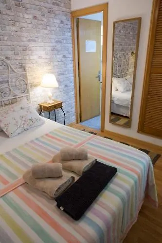 At Home In Malaga Stay & Solo Travellers Rincón de la Victoria Bed & Breakfast